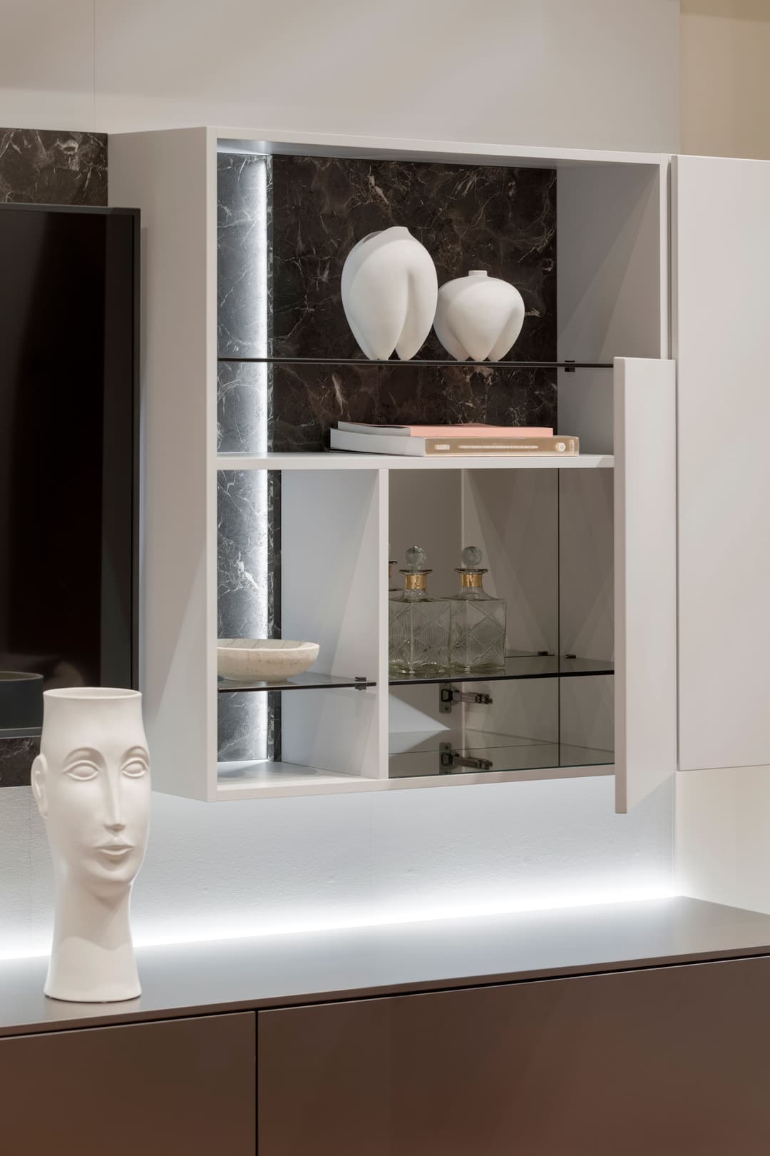 Custom Closets Miami: Maximize Space and Style